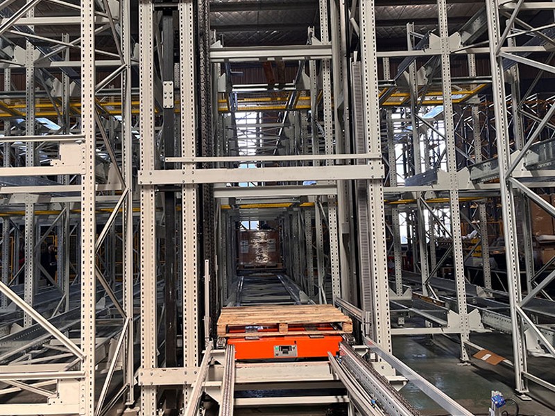 四向穿梭车智能化立体仓库解决方案