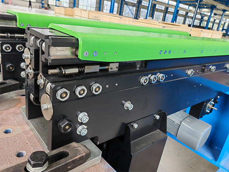 堆垛机自动货叉